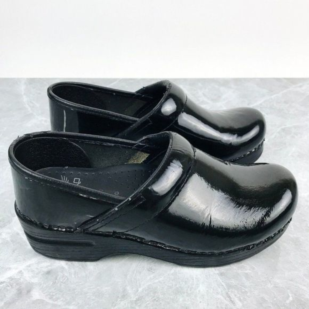 Dansko Professional Patent Leather Womens Size 5.5-6 Clogs Black Leather EU 36 N